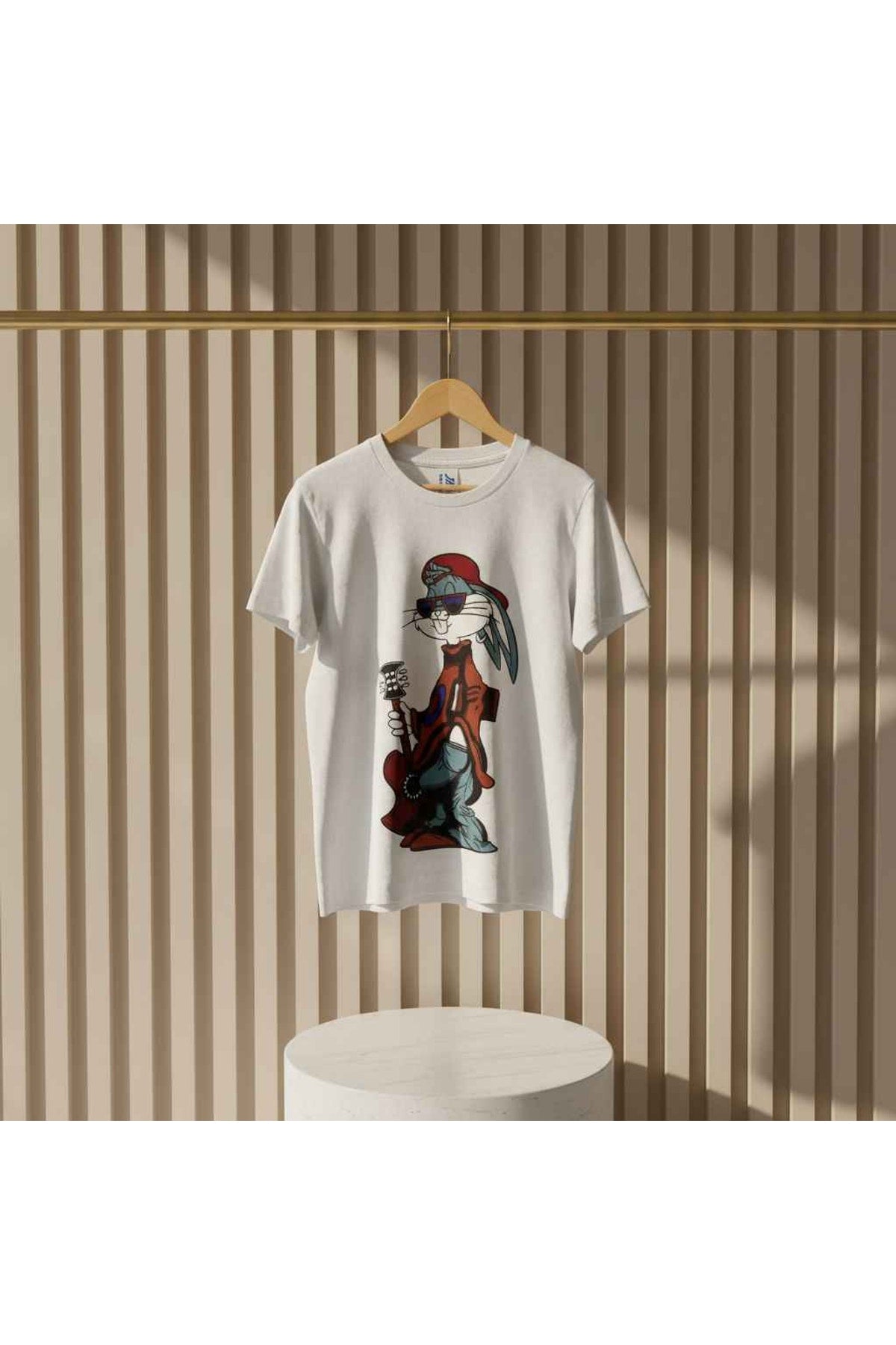 T-shirt Bunny Guitar